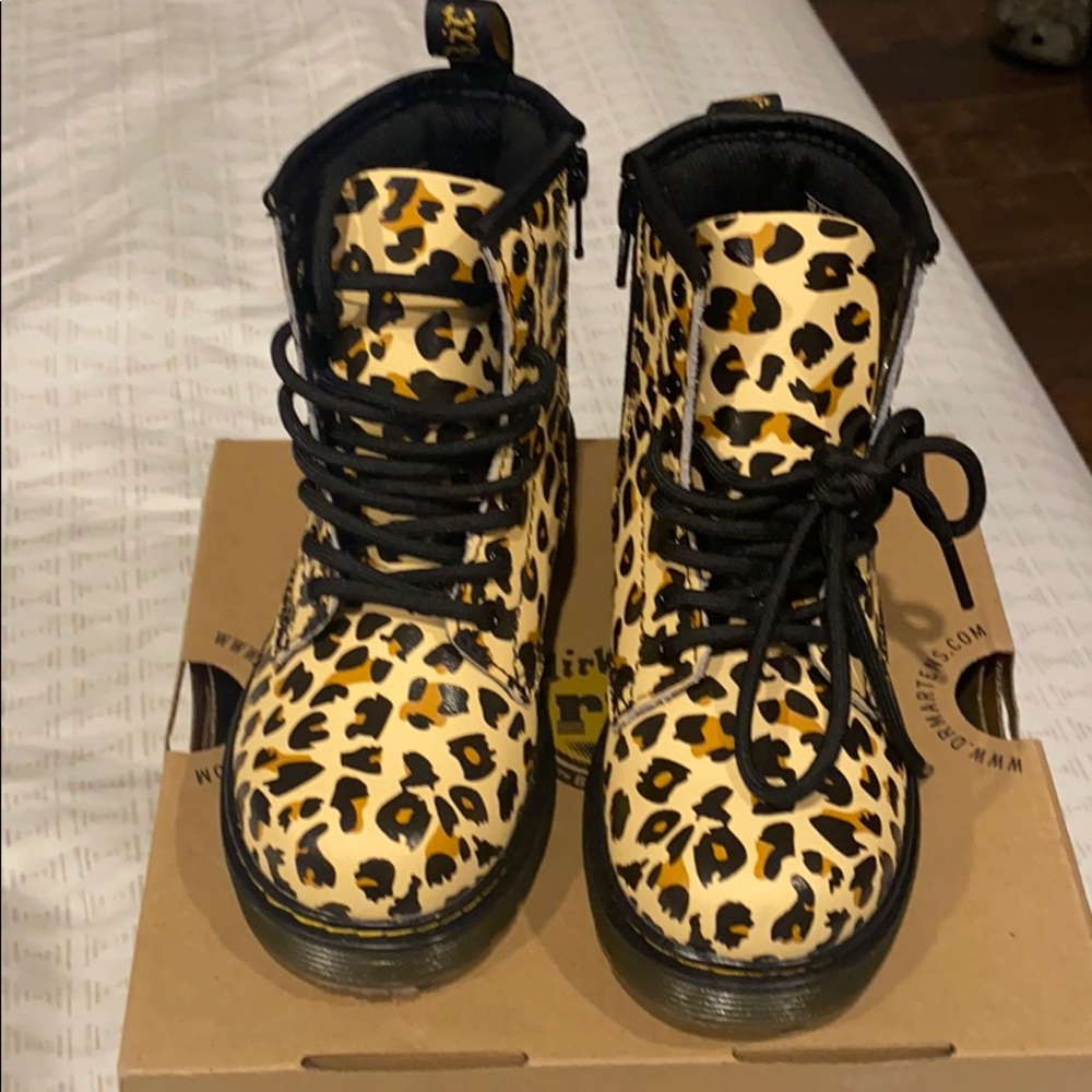 Dr.Martens